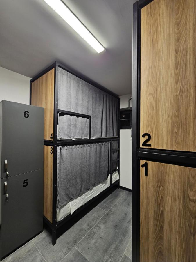 Orion Hostel 耶烈万 外观 照片