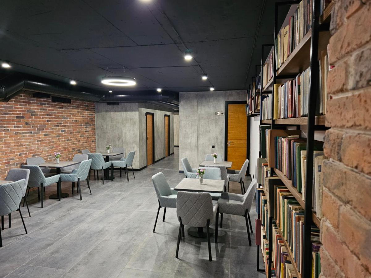 Orion Hostel 耶烈万 外观 照片