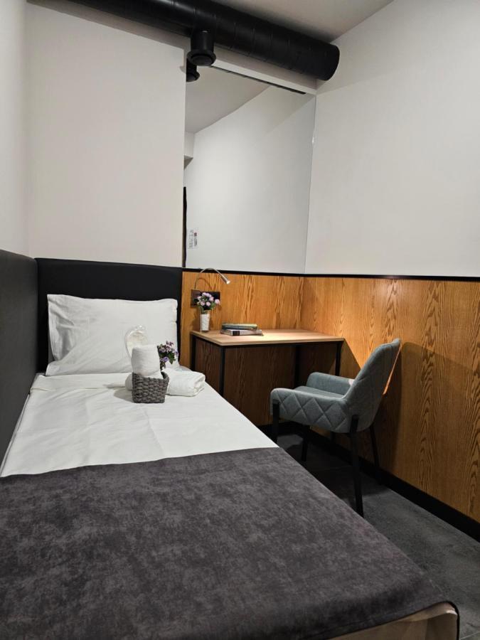 Orion Hostel 耶烈万 外观 照片
