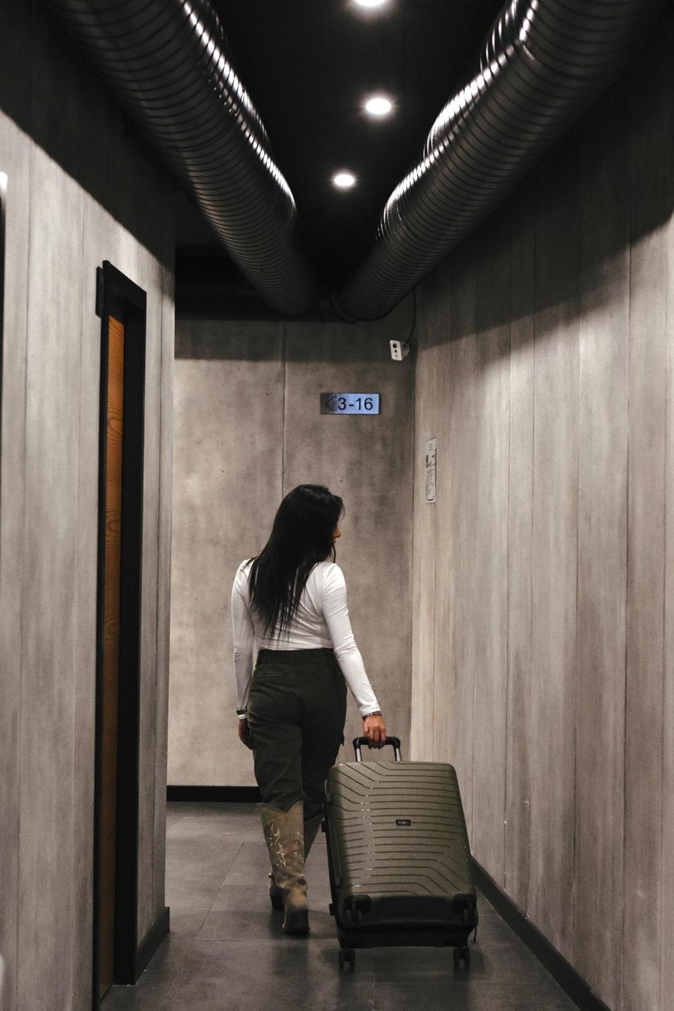 Orion Hostel 耶烈万 外观 照片